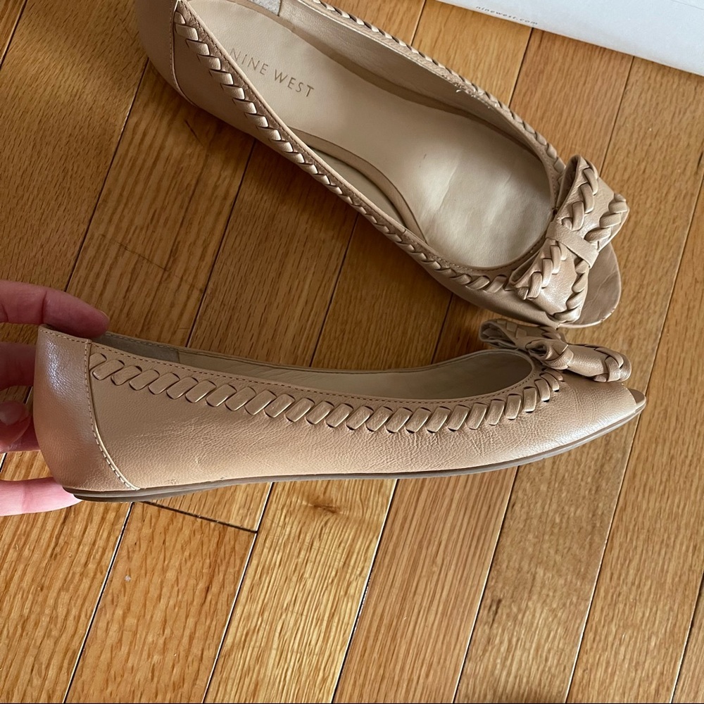 Nine West nude flats bow sz 8